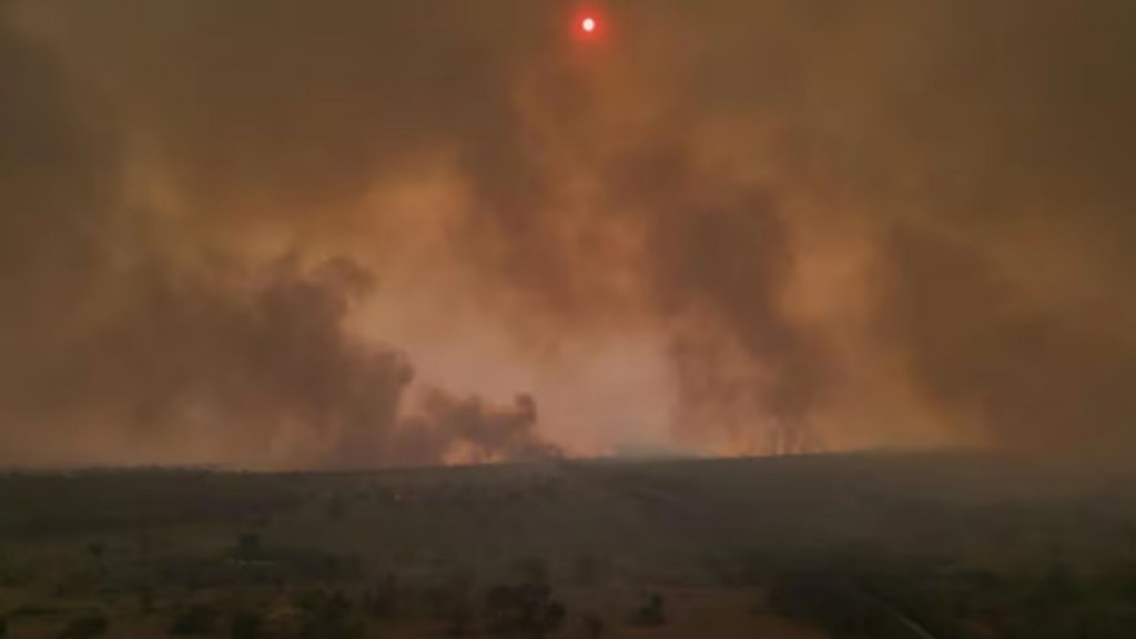 ALERTA: ¿QUÉ ES LA LLUVIA NEGRA  Y PORQUÉ AFECTARÍA A ARGENTINA?