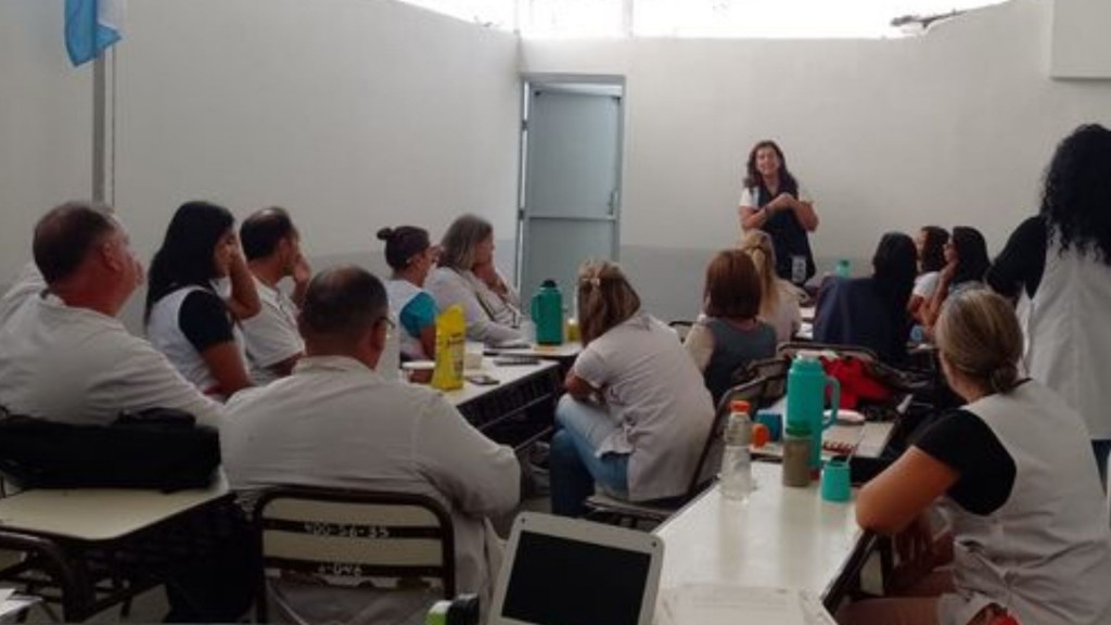 VIERNES: ALUMNOS SIN CLASES Y DOCENTES CON JORNADAS INSTITUCIONALES