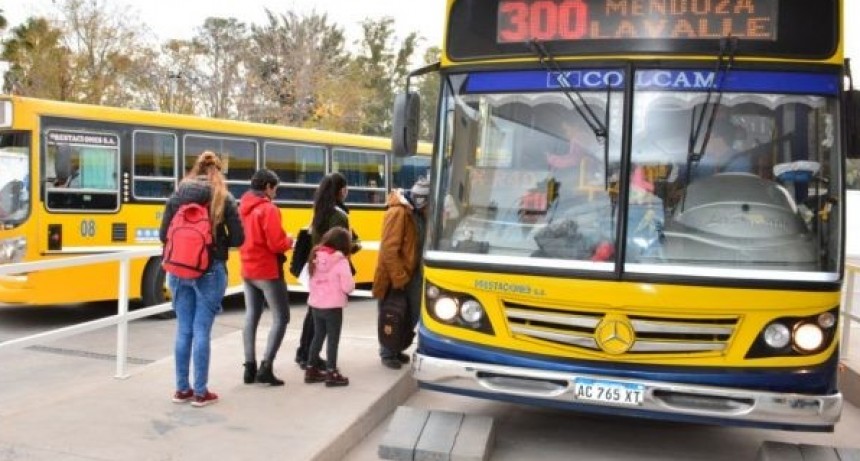 TRANSPORTE PÚBLICO: PREGUNTAS RETÓRICAS PARA AUDIENCIAS DISTRITALES NO VINCULANTES