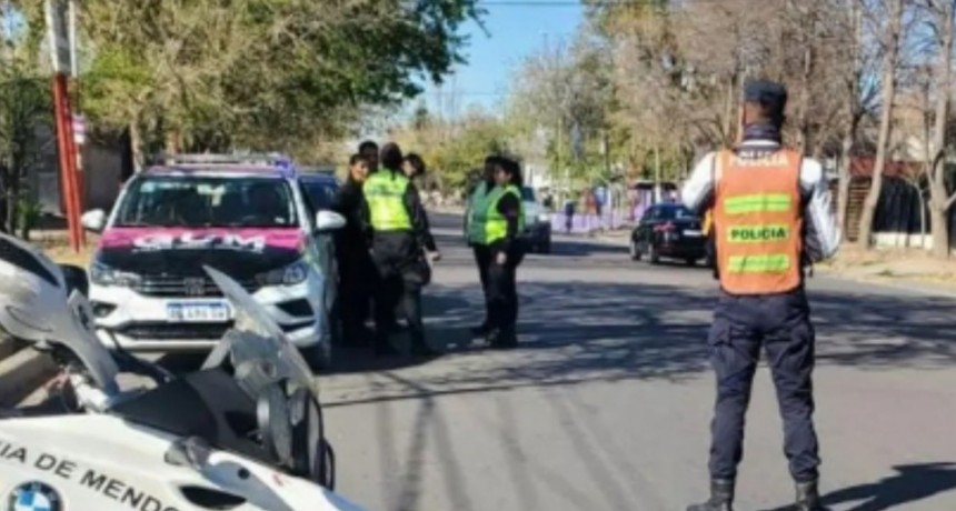 RESCATARON A MÁS DE 30 ADULTOS Y 10 NIÑOS EN CORRIENTES Y MENDOZA