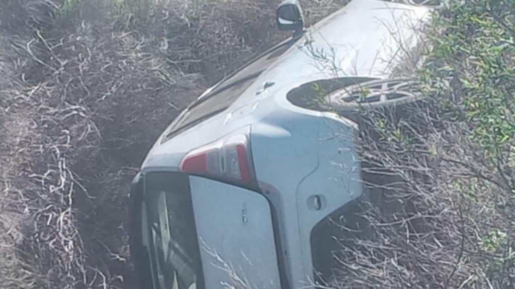 CONDUCTOR EBRIO, SIN CARNET Y SIN SEGURO VOLCÓ EN BOWEN